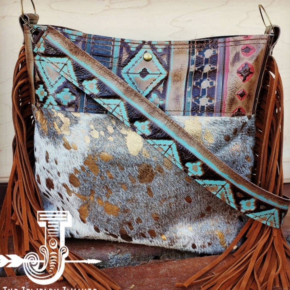 **SOLD** Tejas Bucket Bag - Picture 1 of 3